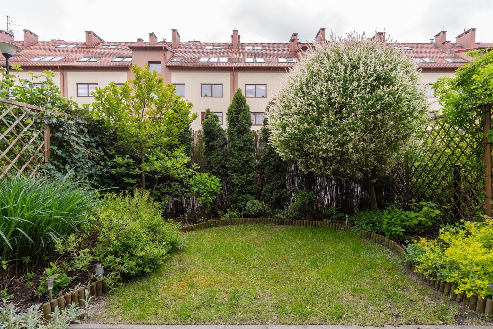 Rentplanet - Apartament Partynice Apartment Wroclaw Ngoại thất bức ảnh
